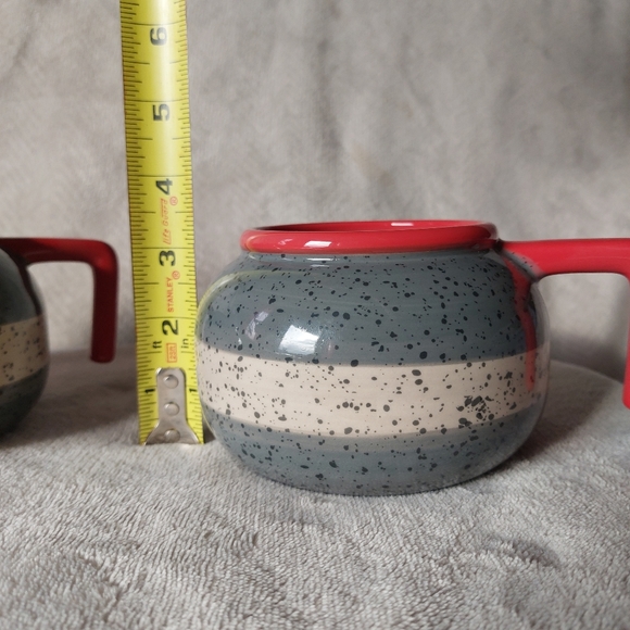 2 Main and Local curling mugs - Picture 5 of 6